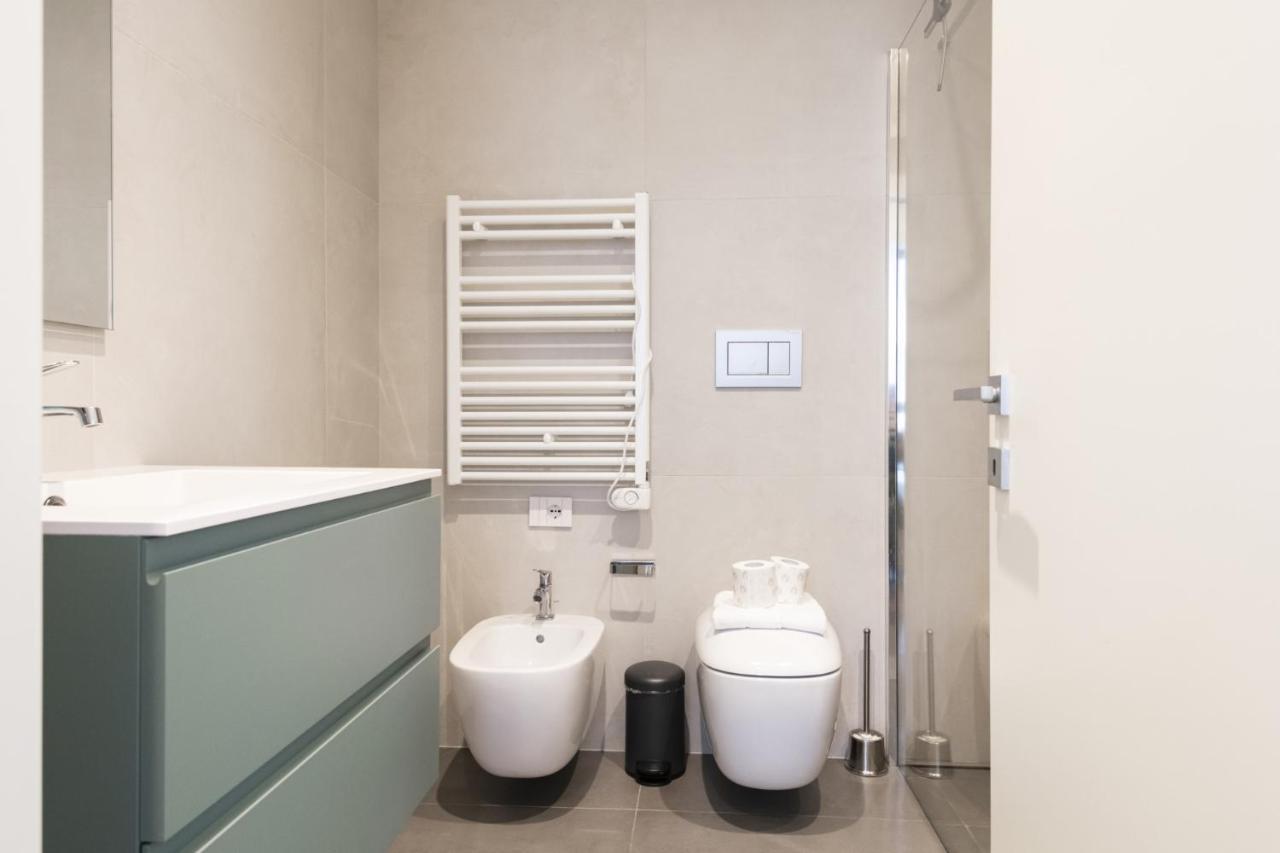 Easylife - Lussuosa Dimora Con Rooftop Condominiale Vista Duomo Milano Eksteriør bilde