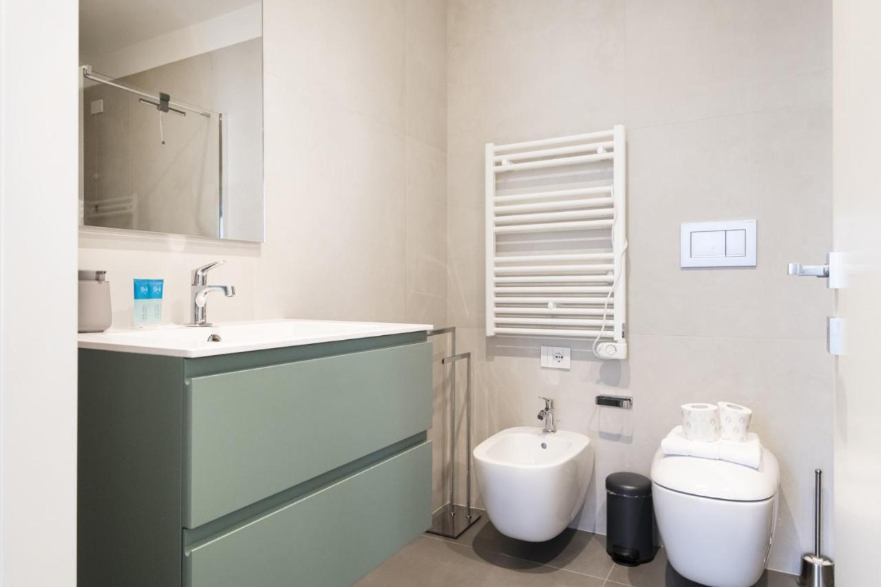 Easylife - Lussuosa Dimora Con Rooftop Condominiale Vista Duomo Milano Eksteriør bilde